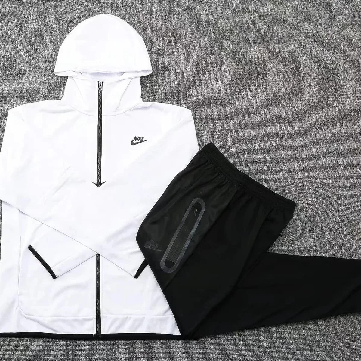 Nike Tech Fleece White/Black Tracksuit Set