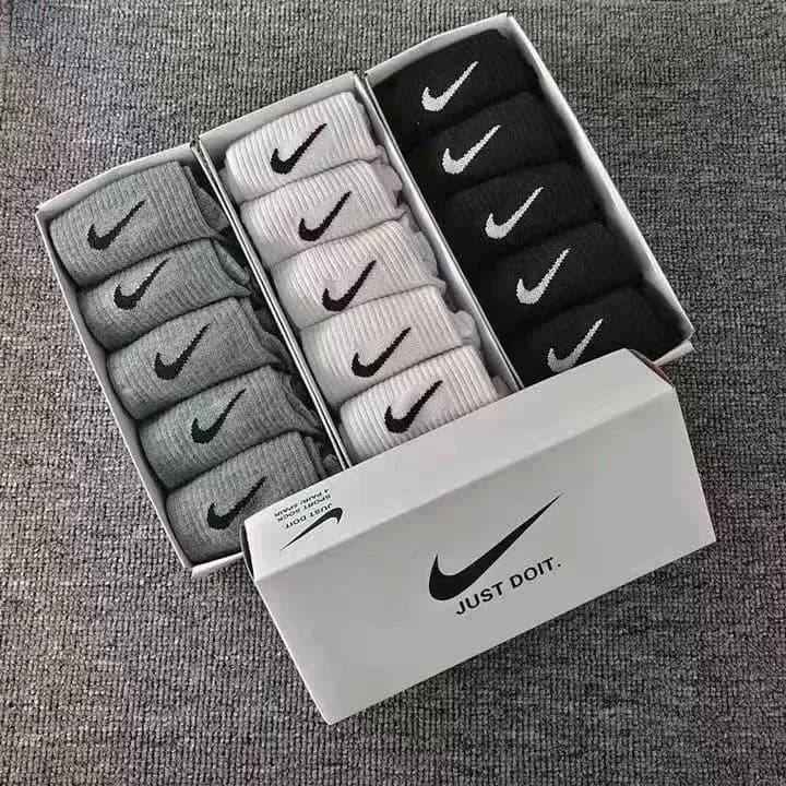 Nike 5双白色中筒袜 White Mid-Calf Socks Set