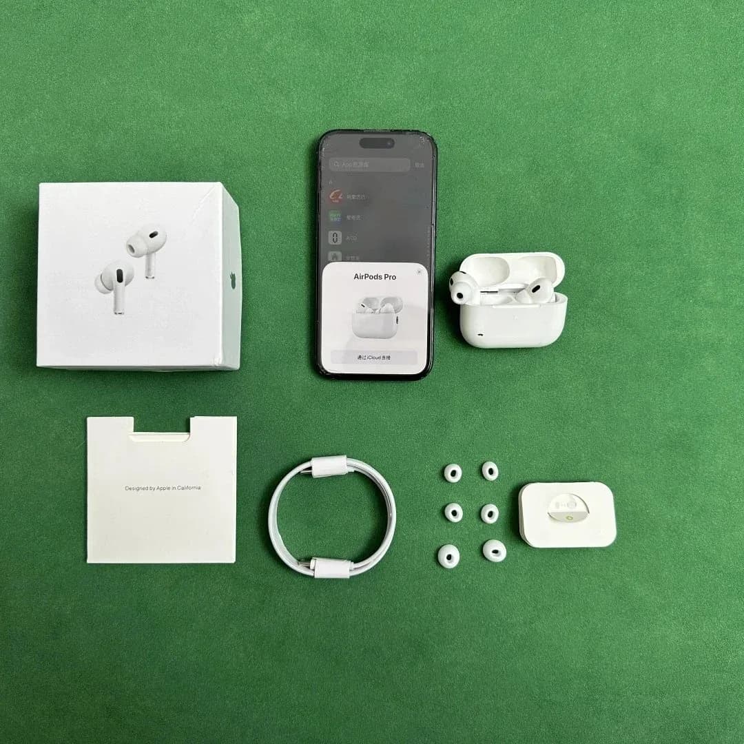 Apple AirPods Pro 2 White Earbuds