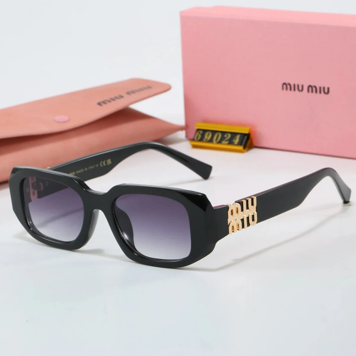 Miu Miu miu miu2 Black Gradient Sunglasses