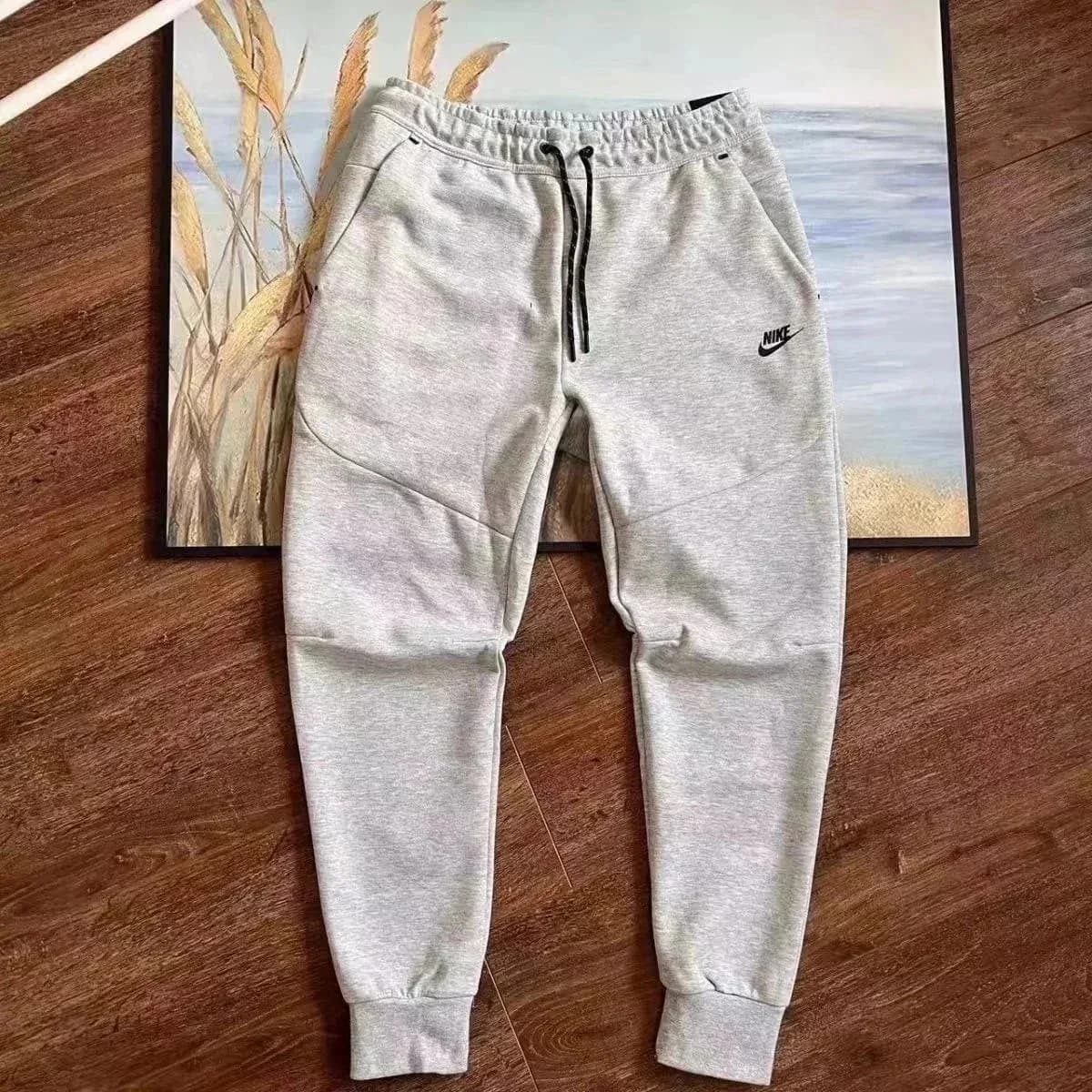 Nike Tech Fleece Grey Sweatpants