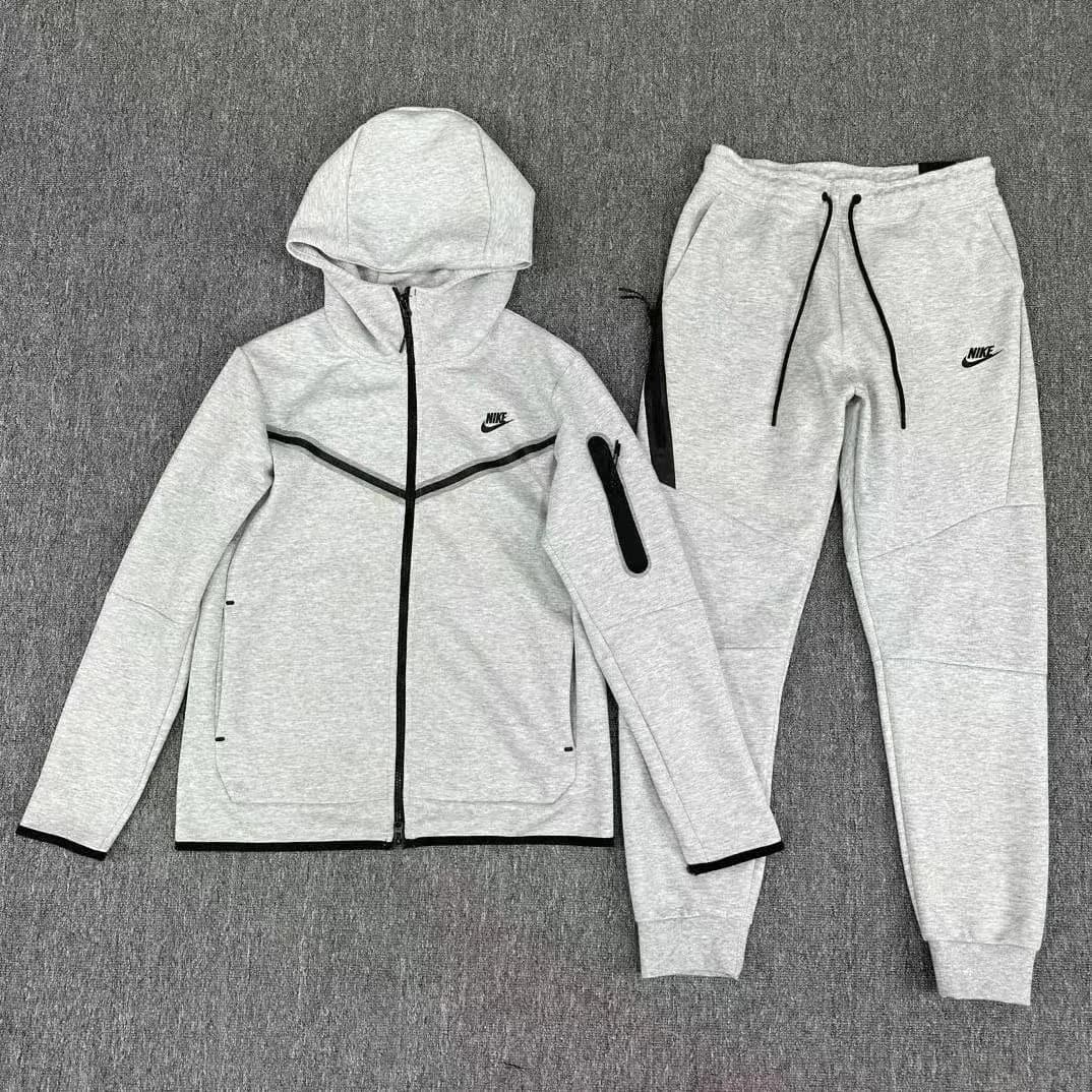 Nike Tech Fleece Grey/Black Tracksuit Set