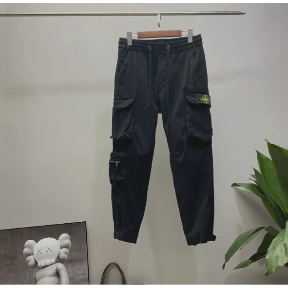 Stone Island 68-15 Black Cargo Pants