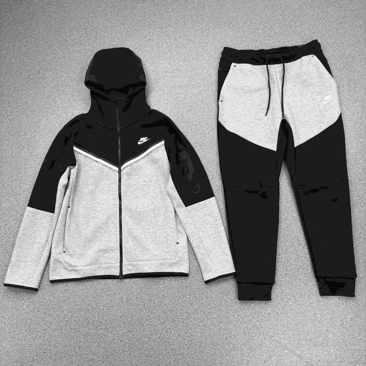 Nike Tech Fleece Black/Heather Grey Tracksuit