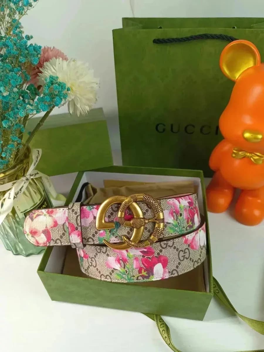 Gucci GG Supreme Floral Belt